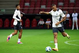 次出场时 次出场时